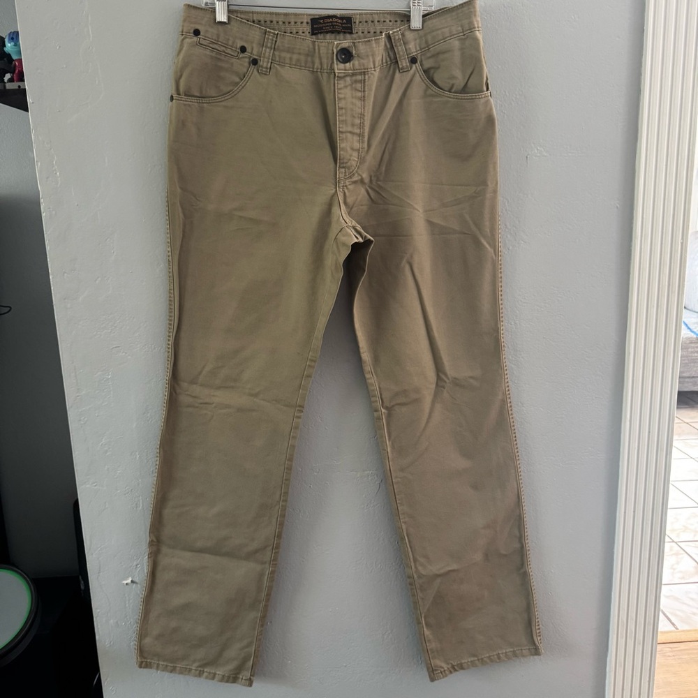 Diadora Men’s Khaki Buttoned Pants Size 37